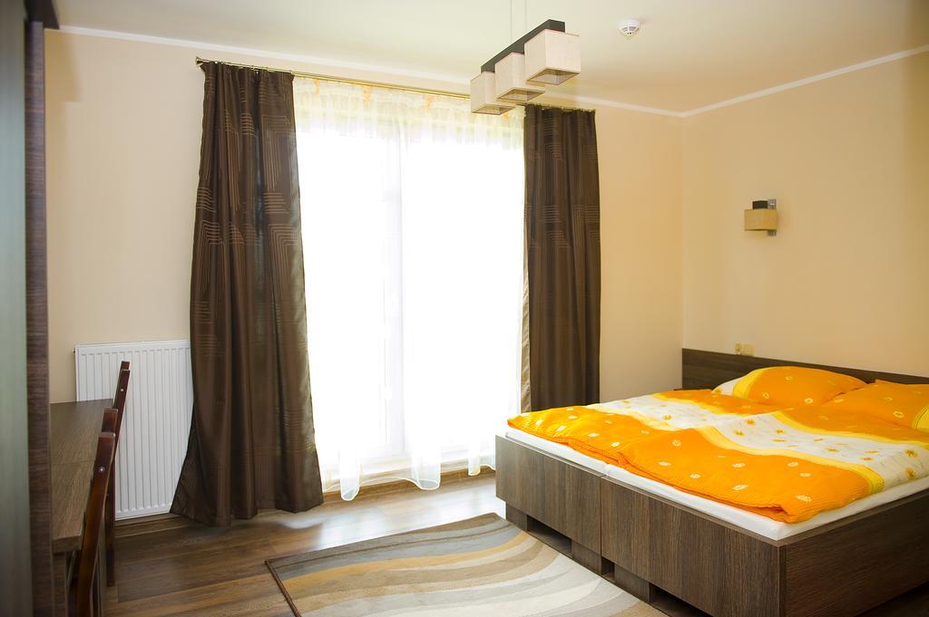 Pokoje Dwuosobowe Wladyslawowo Room photo